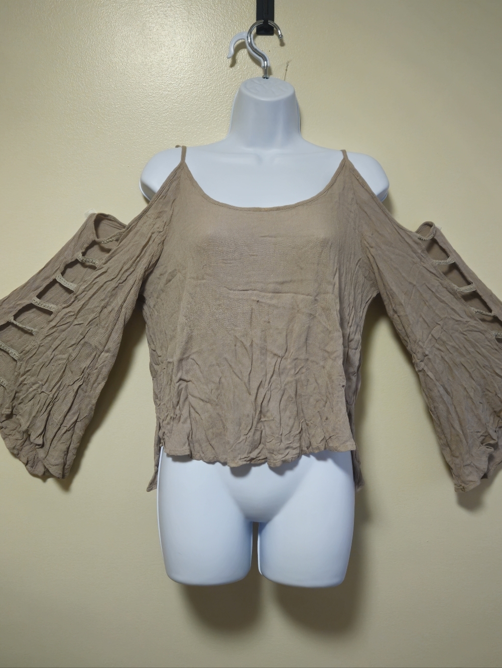 Rue21 blouse long bell sleeves Creme cut out Boho Cottagecore women Medium